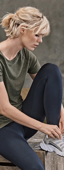 SPORTS WEAR